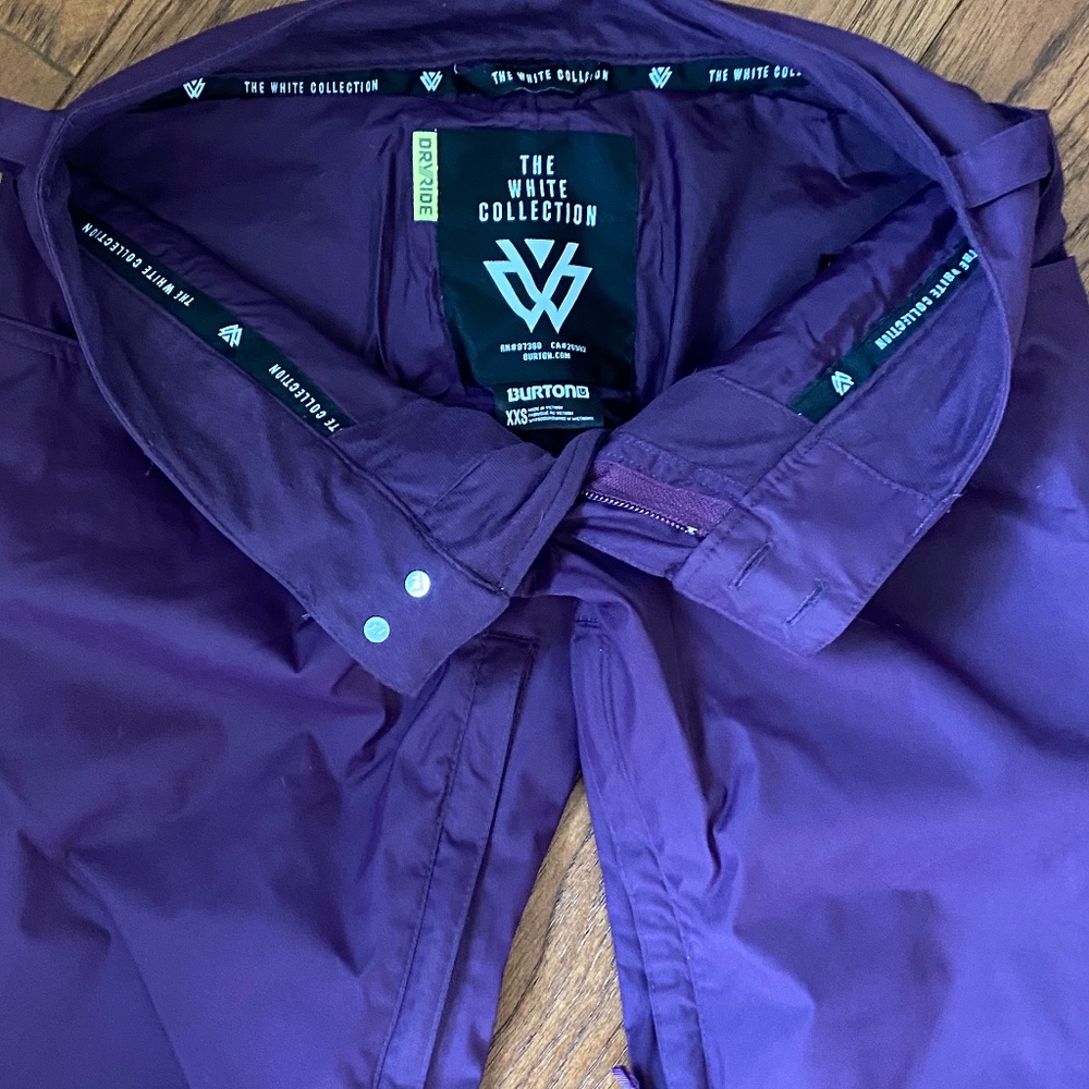 Burton Ski/Snowboard pants Can also fit Girls L/XL